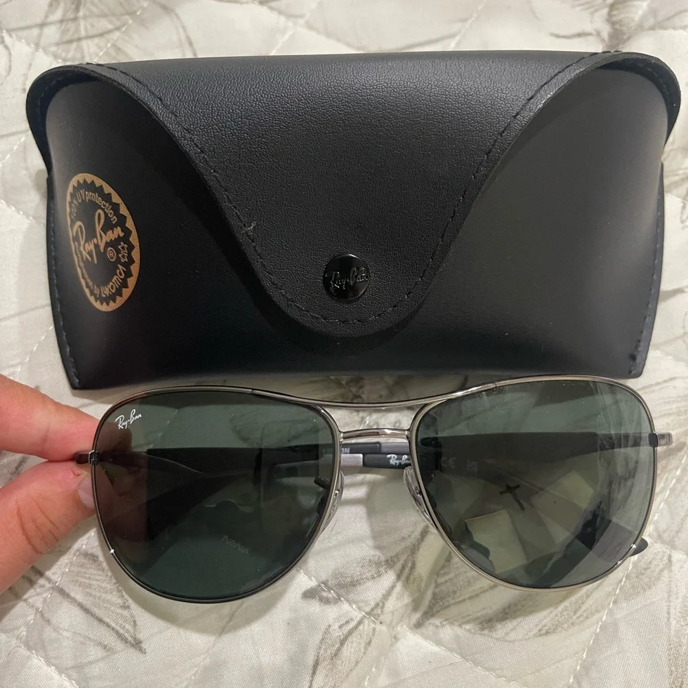 NEW Ray-Ban Silver Sunglasses with Black Case - Picture 1 of 5